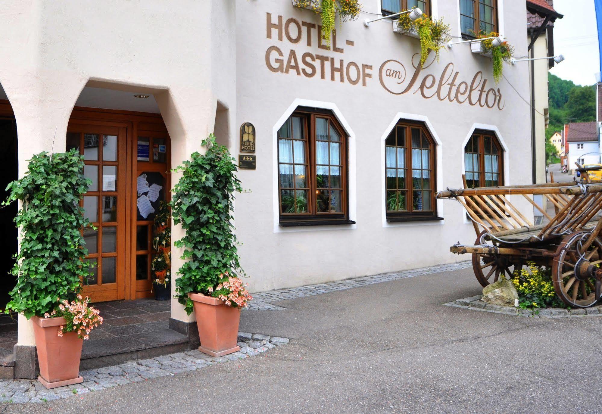 Hotel Gasthof Am Selteltor Wiesensteig Esterno foto